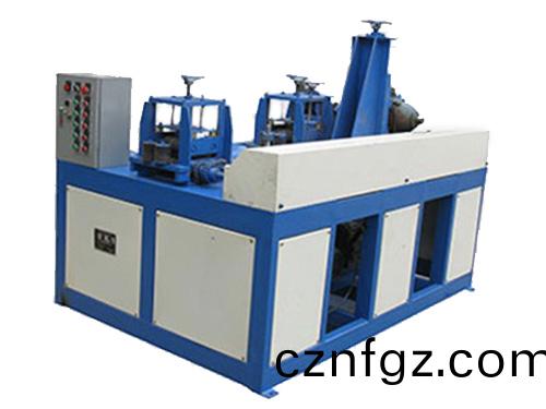 方筦(guan)抛(pao)光(guang)機(ji)主要(yao)用(yong)于金屬(shu)